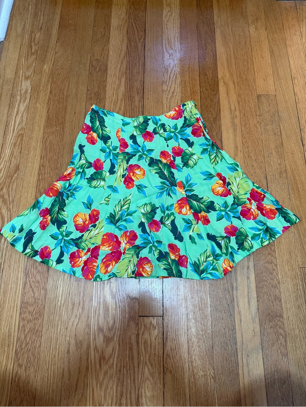 Gap tropical vacation skirt size 8 with side zipper